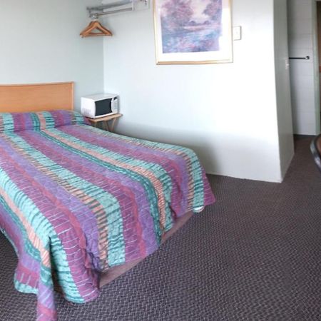 Chimo Motel Cochrane Eksteriør bilde