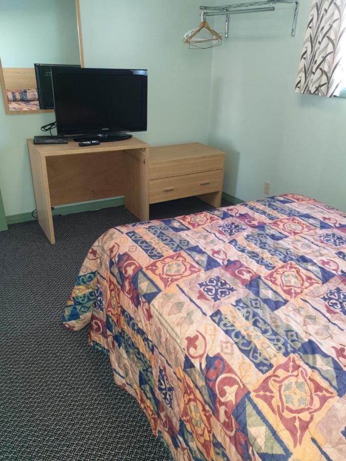 Chimo Motel Cochrane Eksteriør bilde