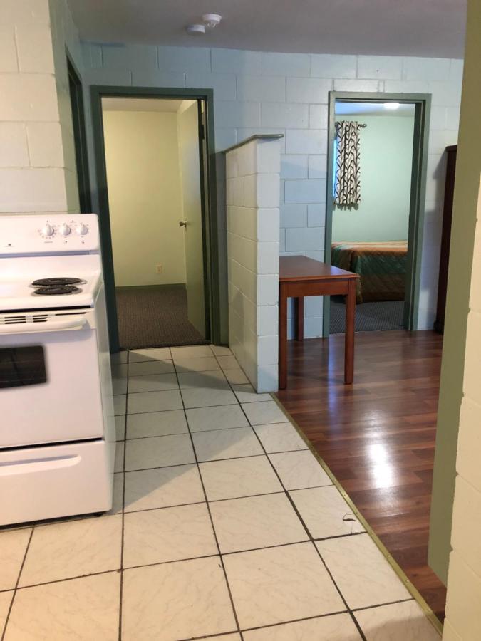 Chimo Motel Cochrane Eksteriør bilde