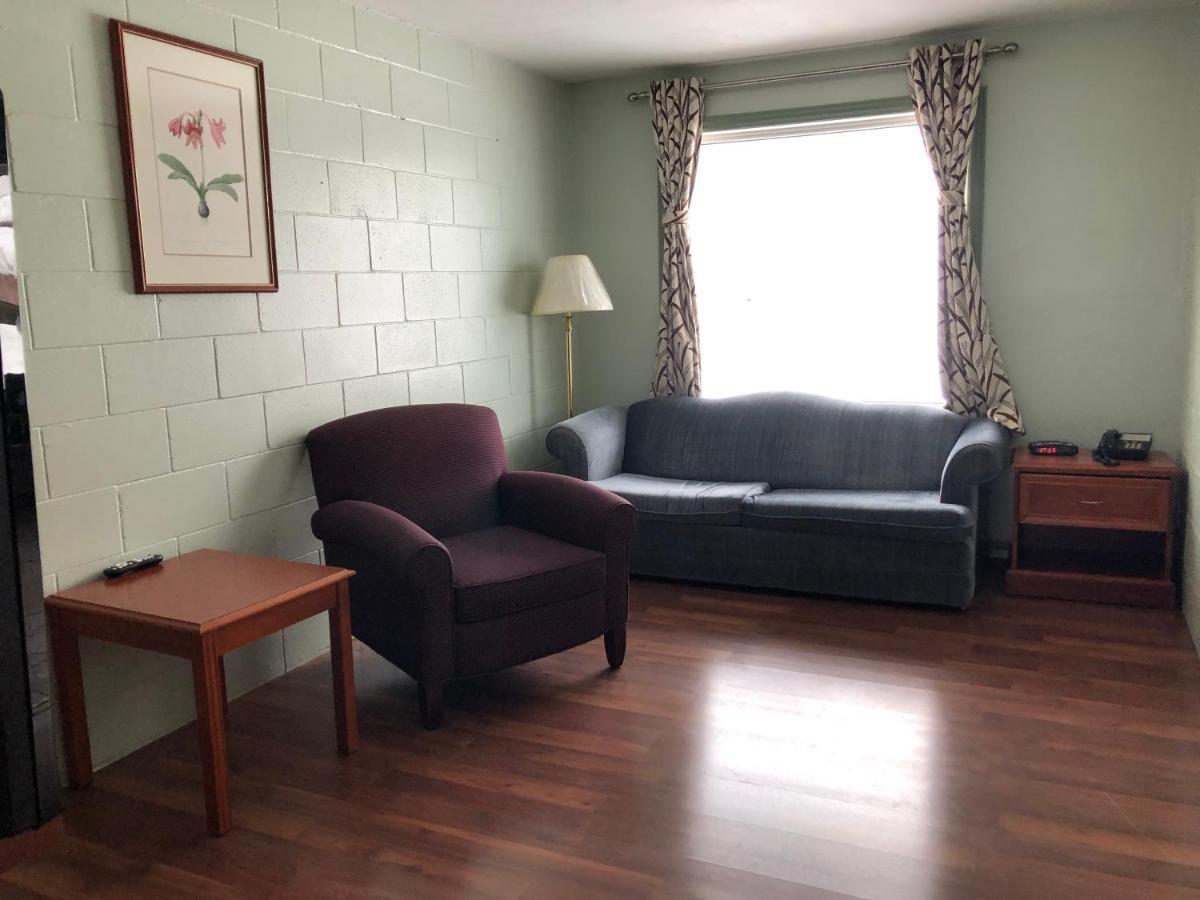 Chimo Motel Cochrane Eksteriør bilde