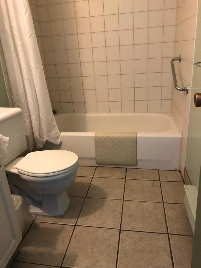 Chimo Motel Cochrane Eksteriør bilde