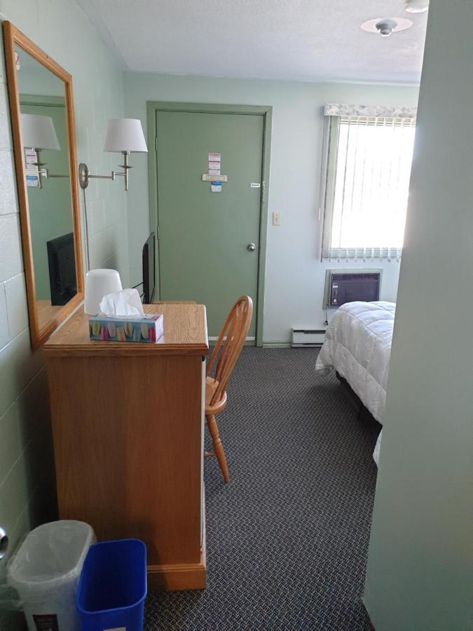 Chimo Motel Cochrane Eksteriør bilde